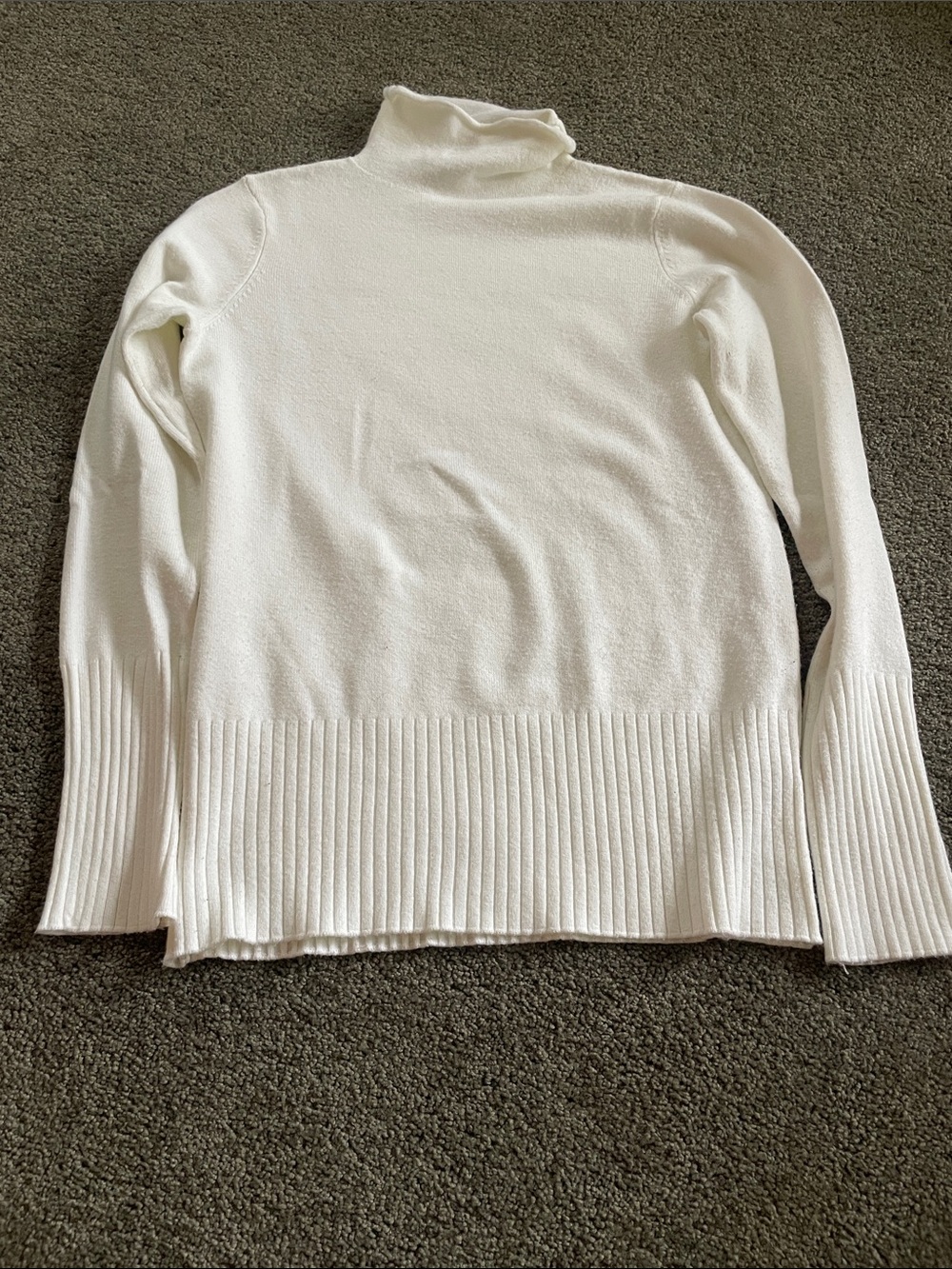 French connection Classic cream Turtleneck Sweater - Women's XS
